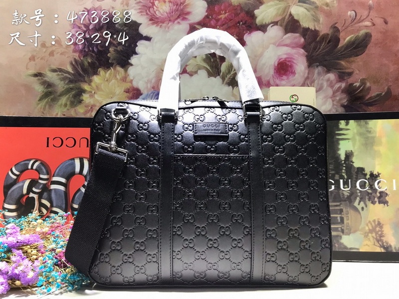 Gucci Handbags 992